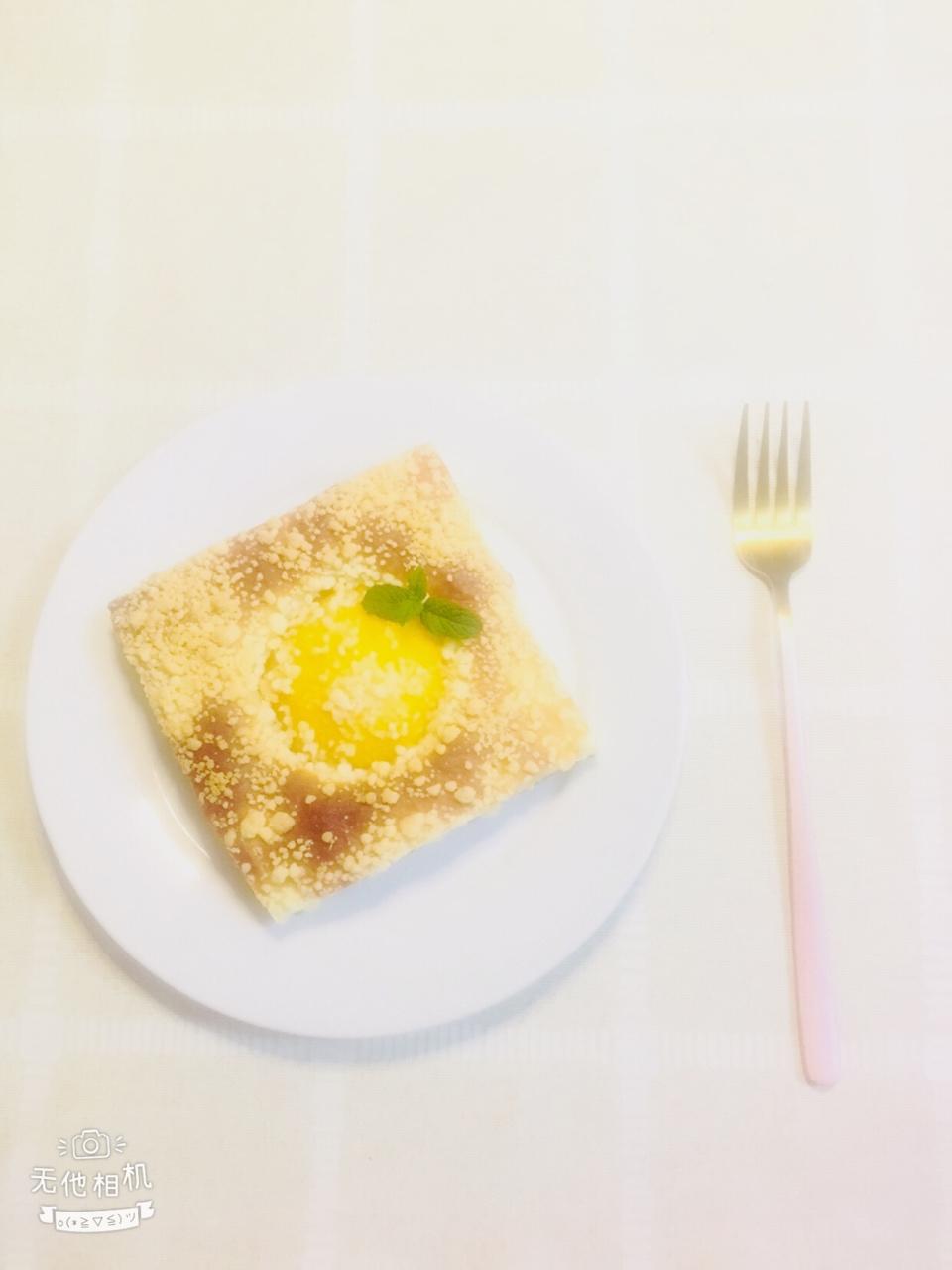 黄桃酥粒面包