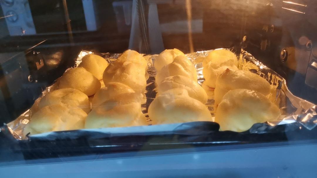 简单易成功的奶油小泡芙做法