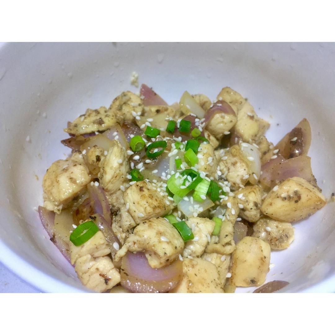 洋葱炒鸡胸肉