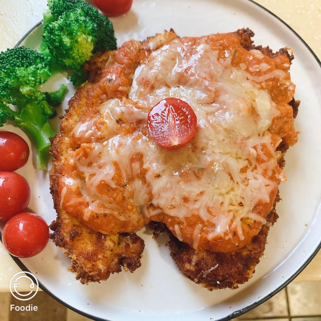 Chicken Parmesan — 帕玛森芝士鸡肉 — 附带摆盘