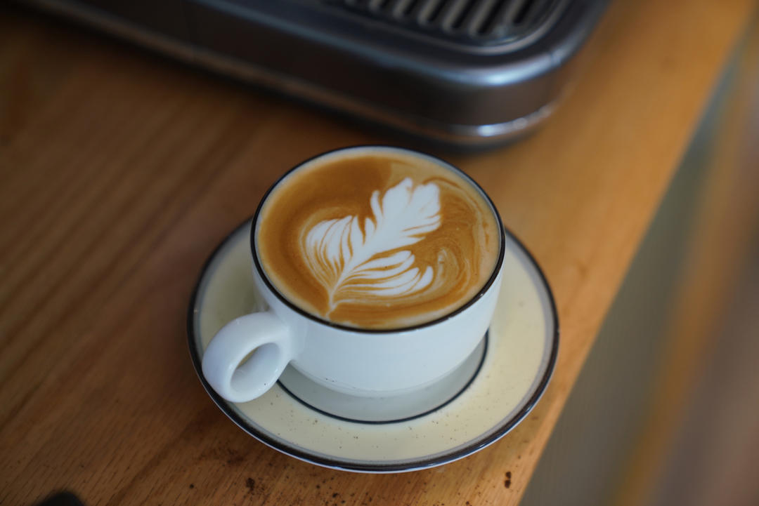 每天练一杯咖啡拉花