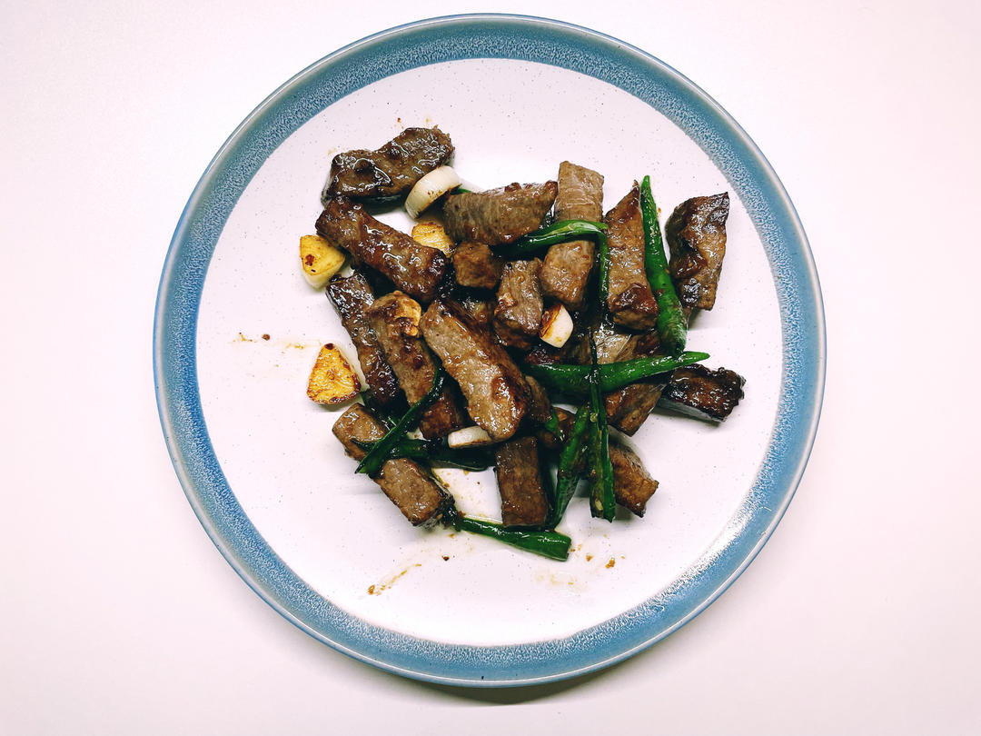 超简单的杭椒牛柳，米饭杀手！家常开胃菜哦～