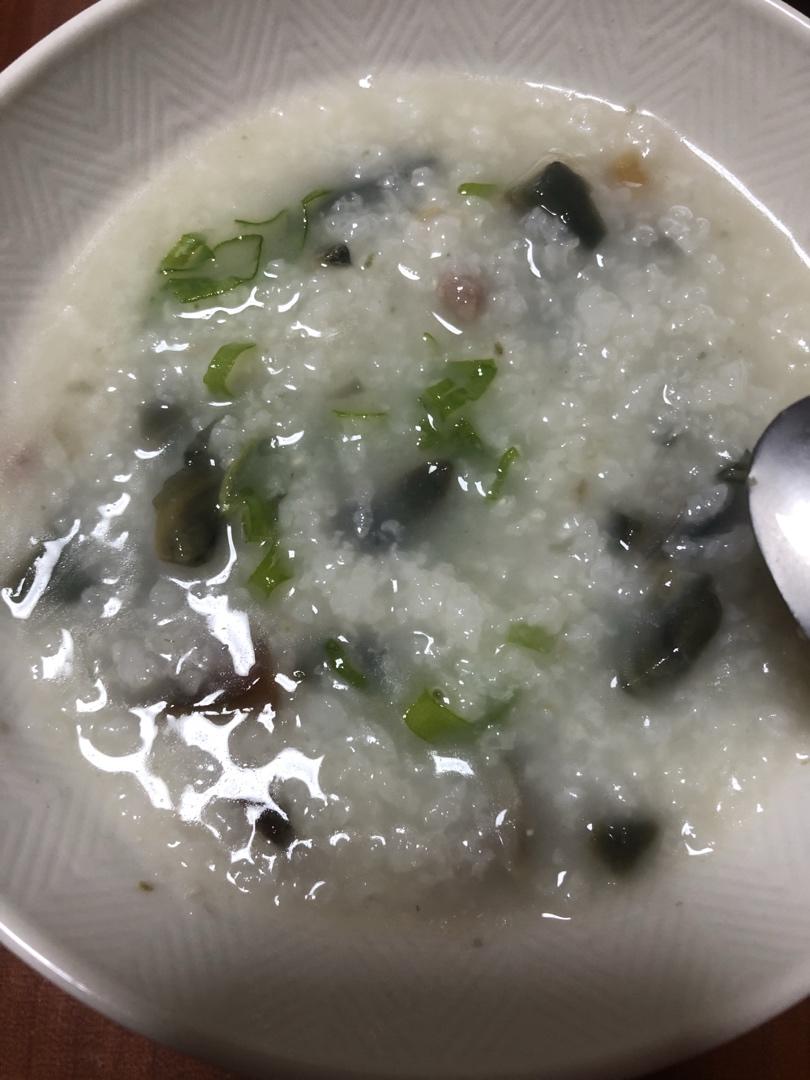 皮蛋瘦肉粥