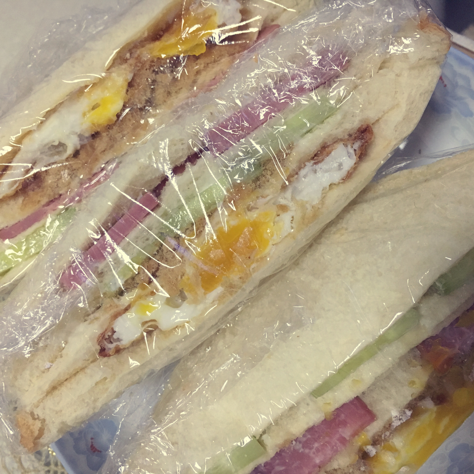 火腿芝士蛋三文治