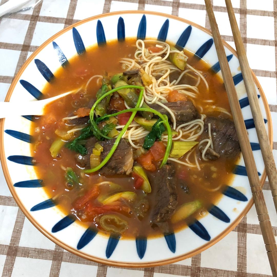 老公顿顿念叨的一碗好面（红酸汤面，不是普通的番茄鸡蛋面，秘诀这里……）