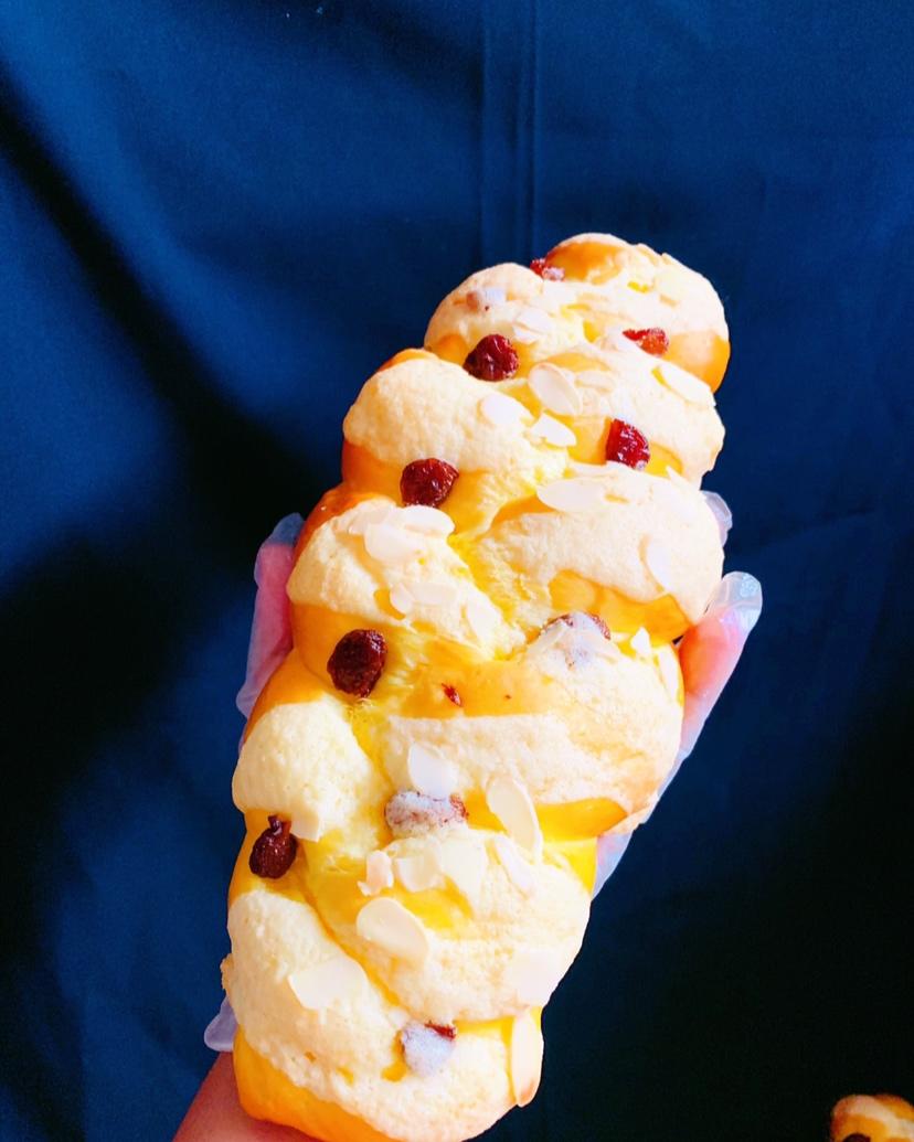 风情麻花辫【辫子面包】