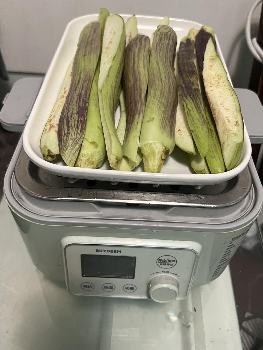 土豆腊肠焖饭【电磁炉食谱11月】