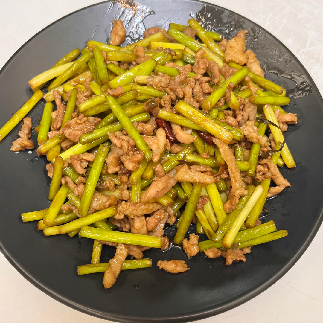 蒜苔炒肉丝