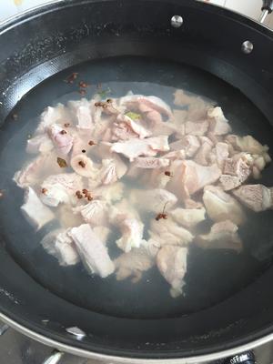 薄荷牛肉汤的做法 步骤3