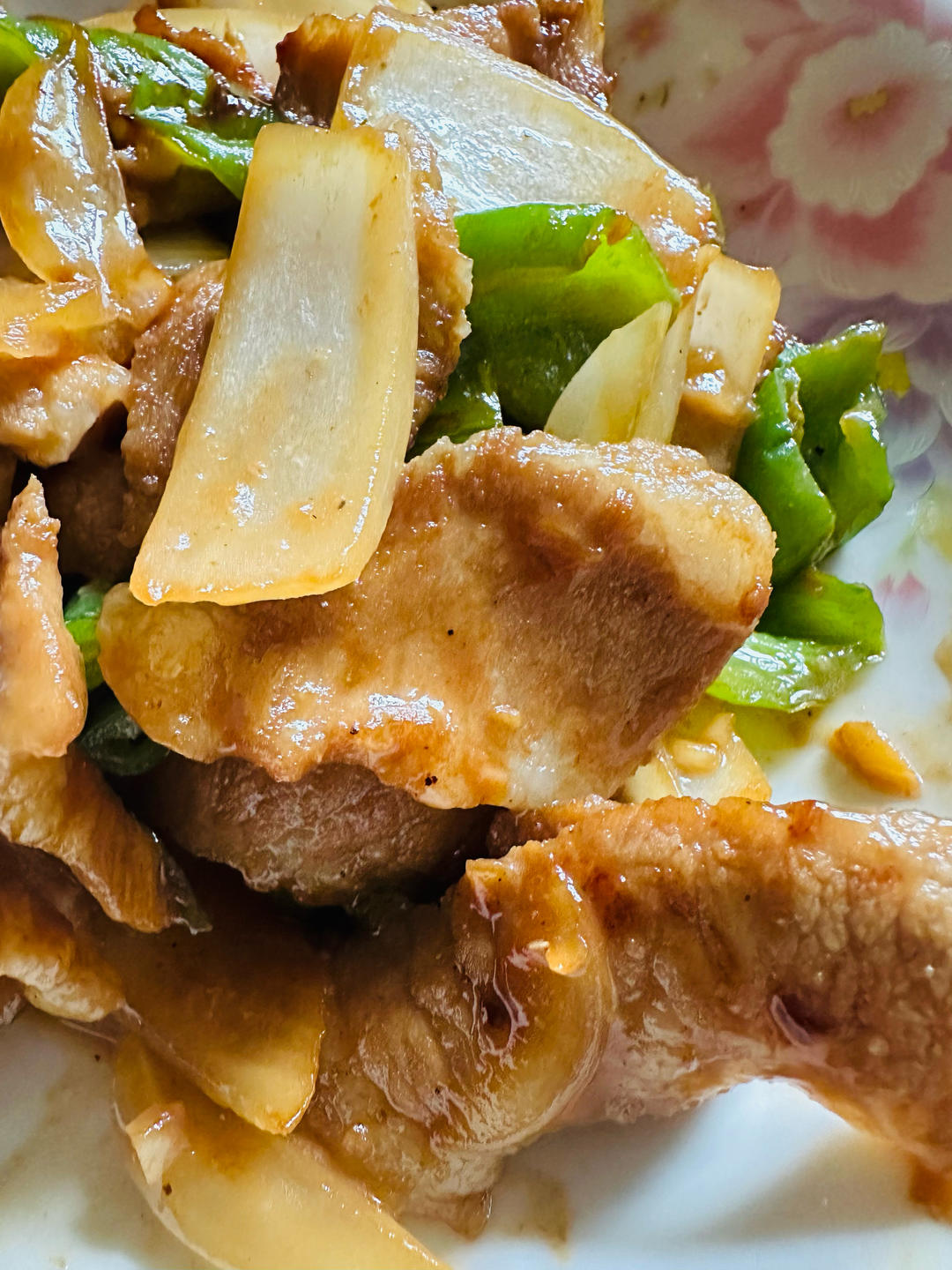 小炒松板肉