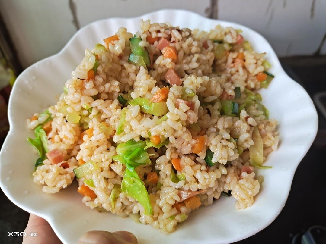 没有蛋的蛋炒饭