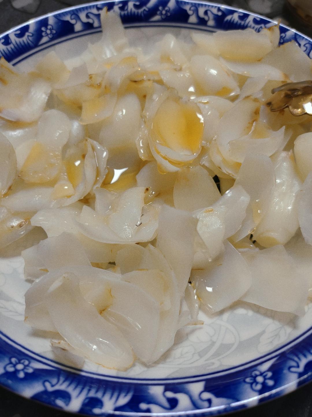 清肺止咳的蜂蜜蒸百合