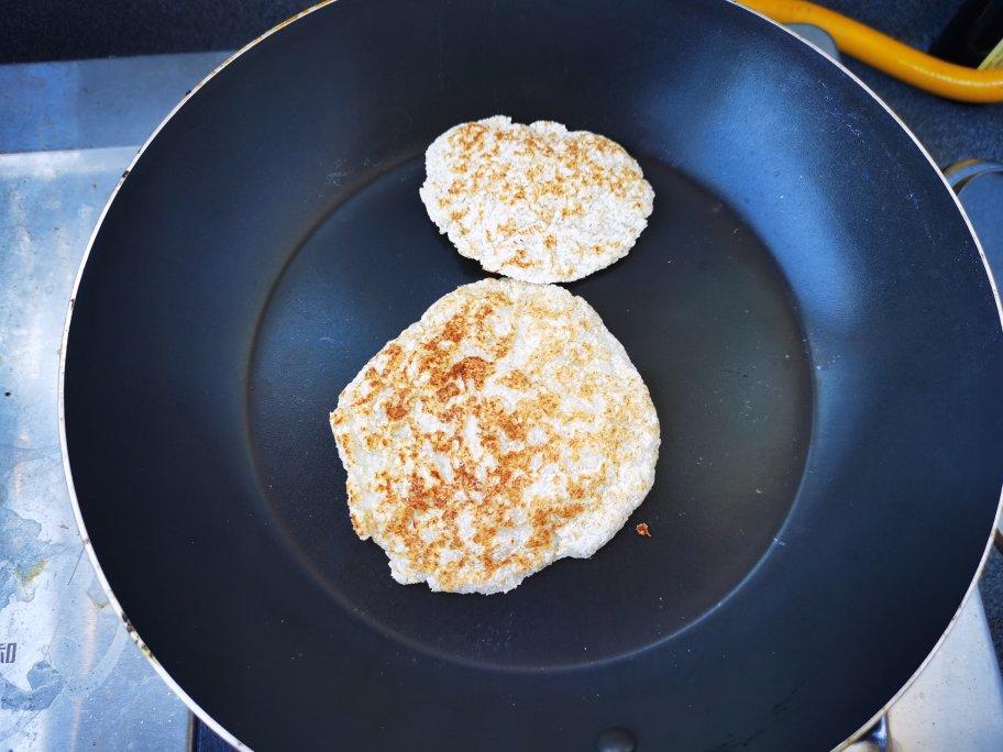 低碳水低脂高纤维的生酮薄饼（椰子面粉+洋车前子壳粉）