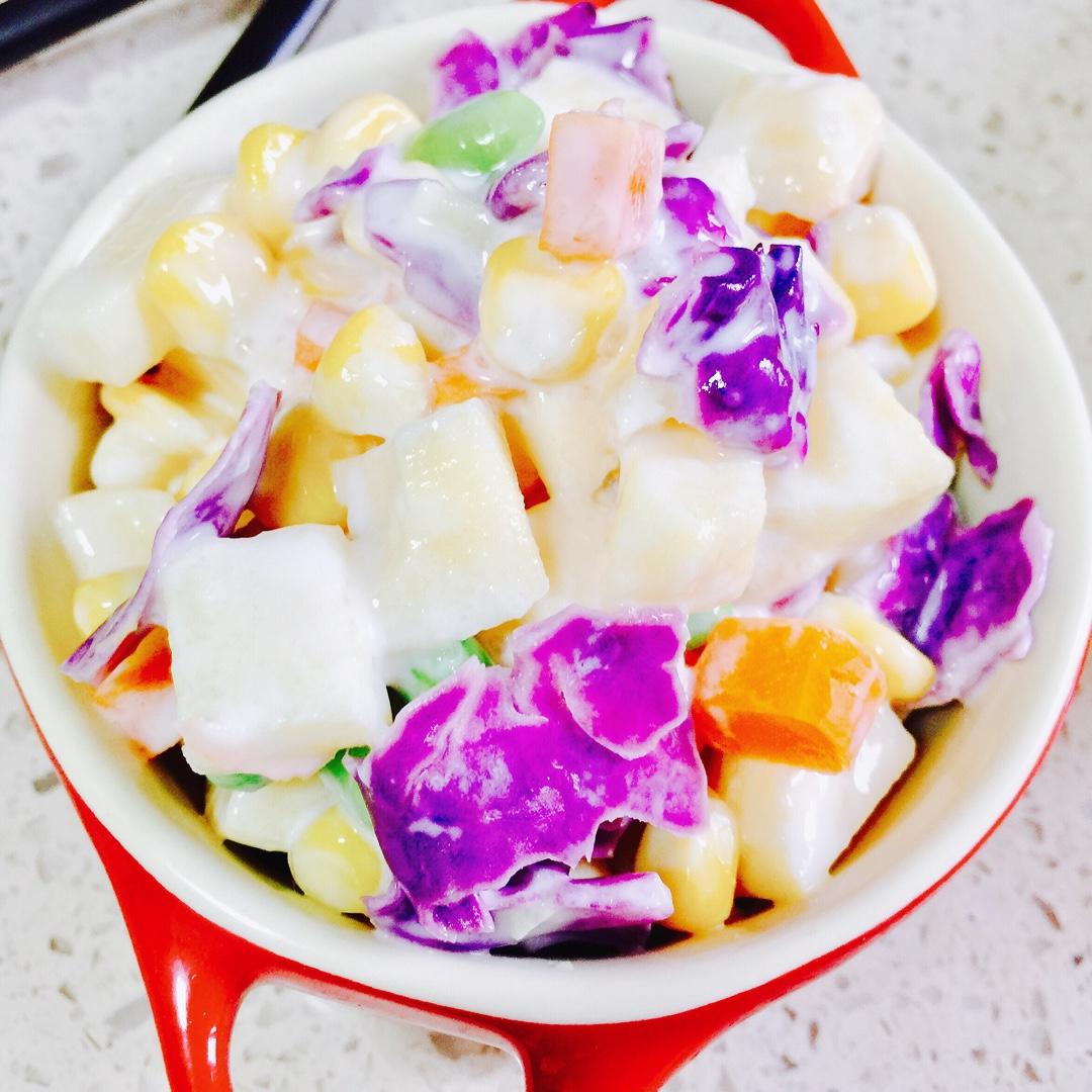 紫甘蓝苹果沙拉