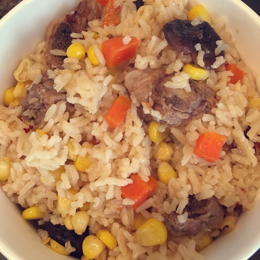 喷香排骨焖饭（爆好吃）