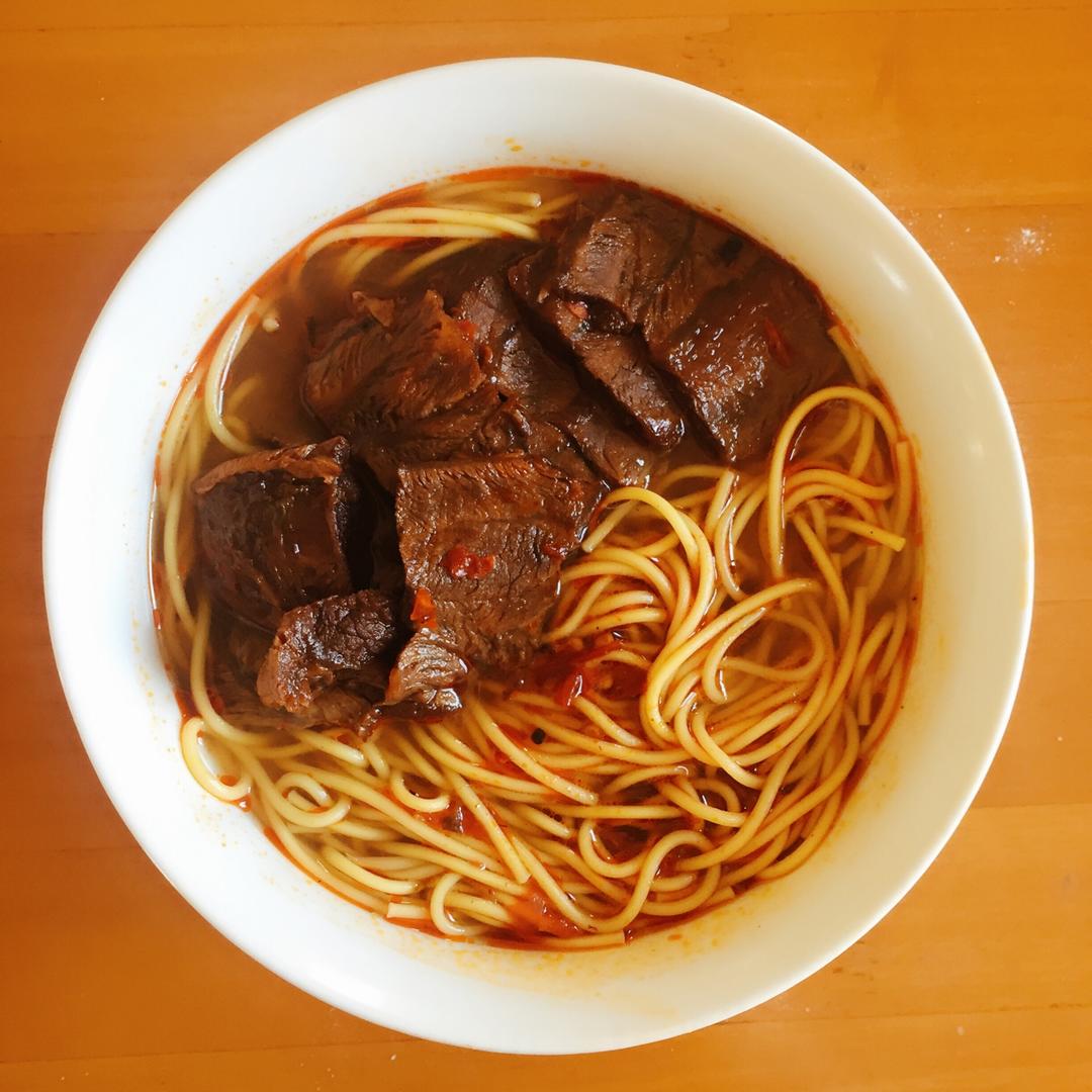 丽丸做的台湾眷村麻辣牛肉面