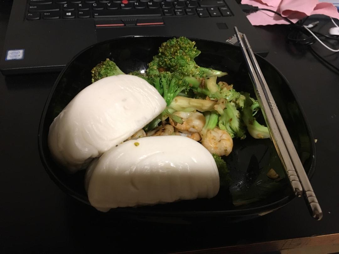 蒜蓉西兰花炒虾仁