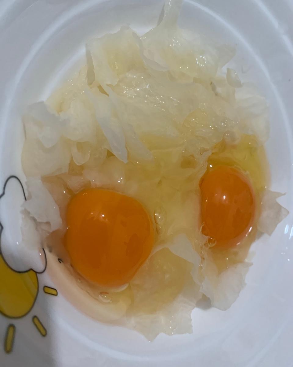 银耳炒鸡蛋