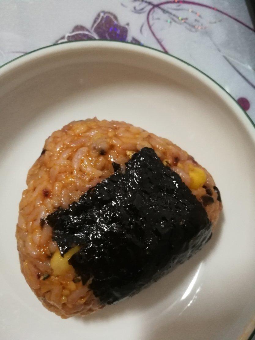 金枪鱼芝士饭团