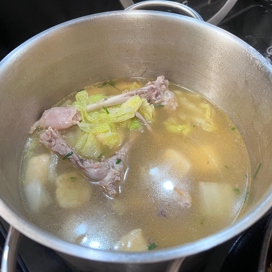 在外吃烤鸭，鸭架子一定要带回来！！！附鸭汤做法。