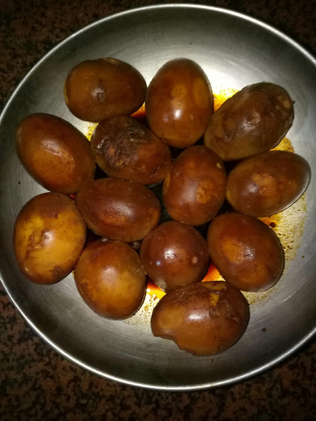 乡巴佬卤鹌鹑蛋