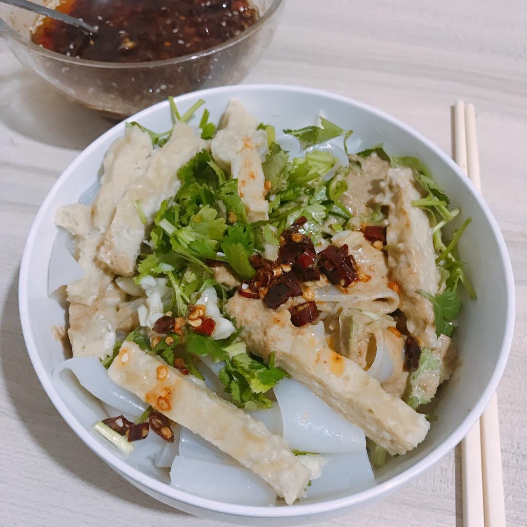 凉皮-家庭自制（告诉你自己做更劲道的秘诀）