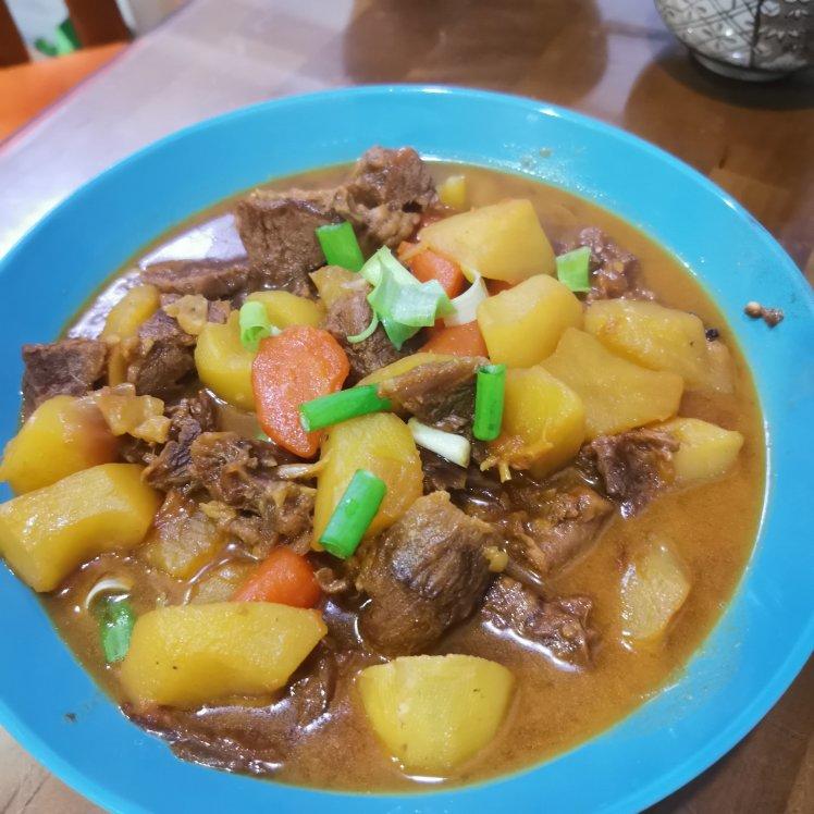 牛肉炖土豆