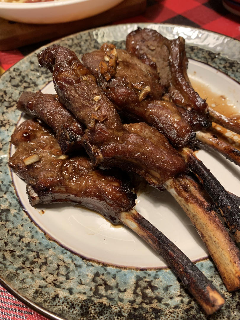 秒杀烧烤摊的烤羊排