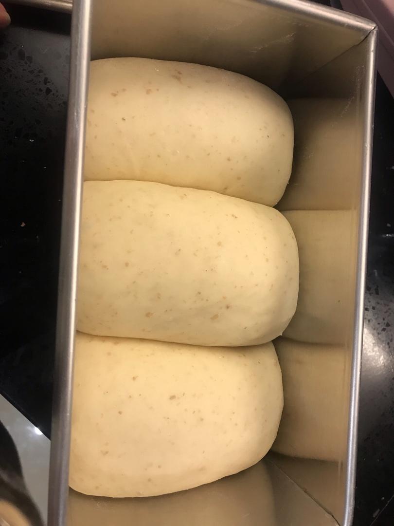 绵软细腻Q弹的酸奶吐司