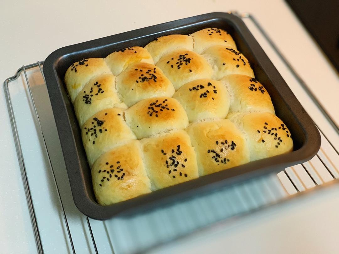 蜂蜜牛奶小餐包（一次发酵超级柔软拉丝）