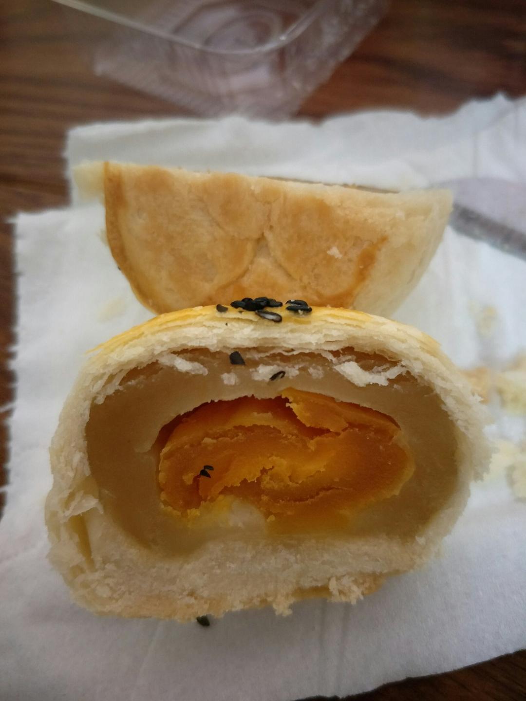 蛋黄酥