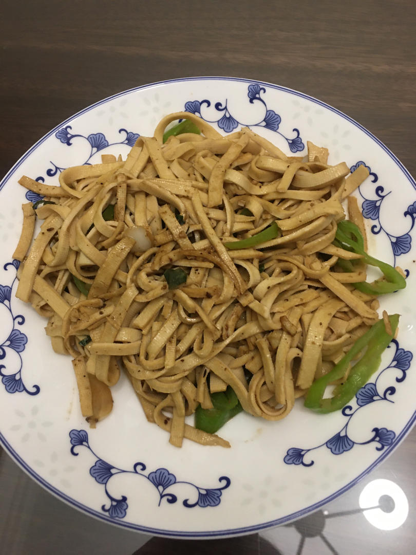 尖椒炒干豆腐
