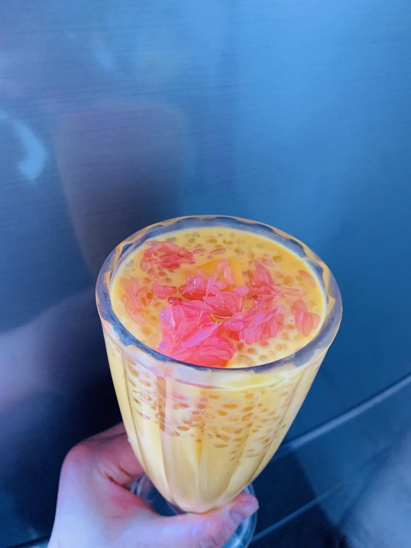 芒果椰汁西米露
