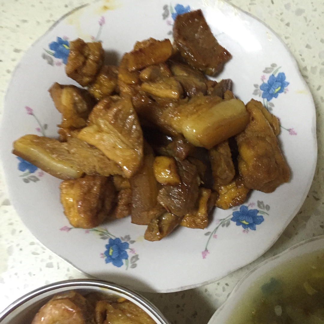 油豆腐红烧肉