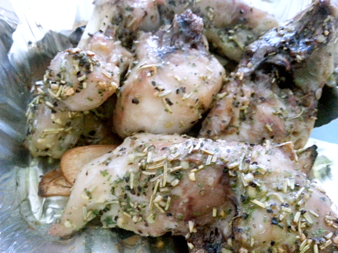 柠香欧芹烤鸡腿