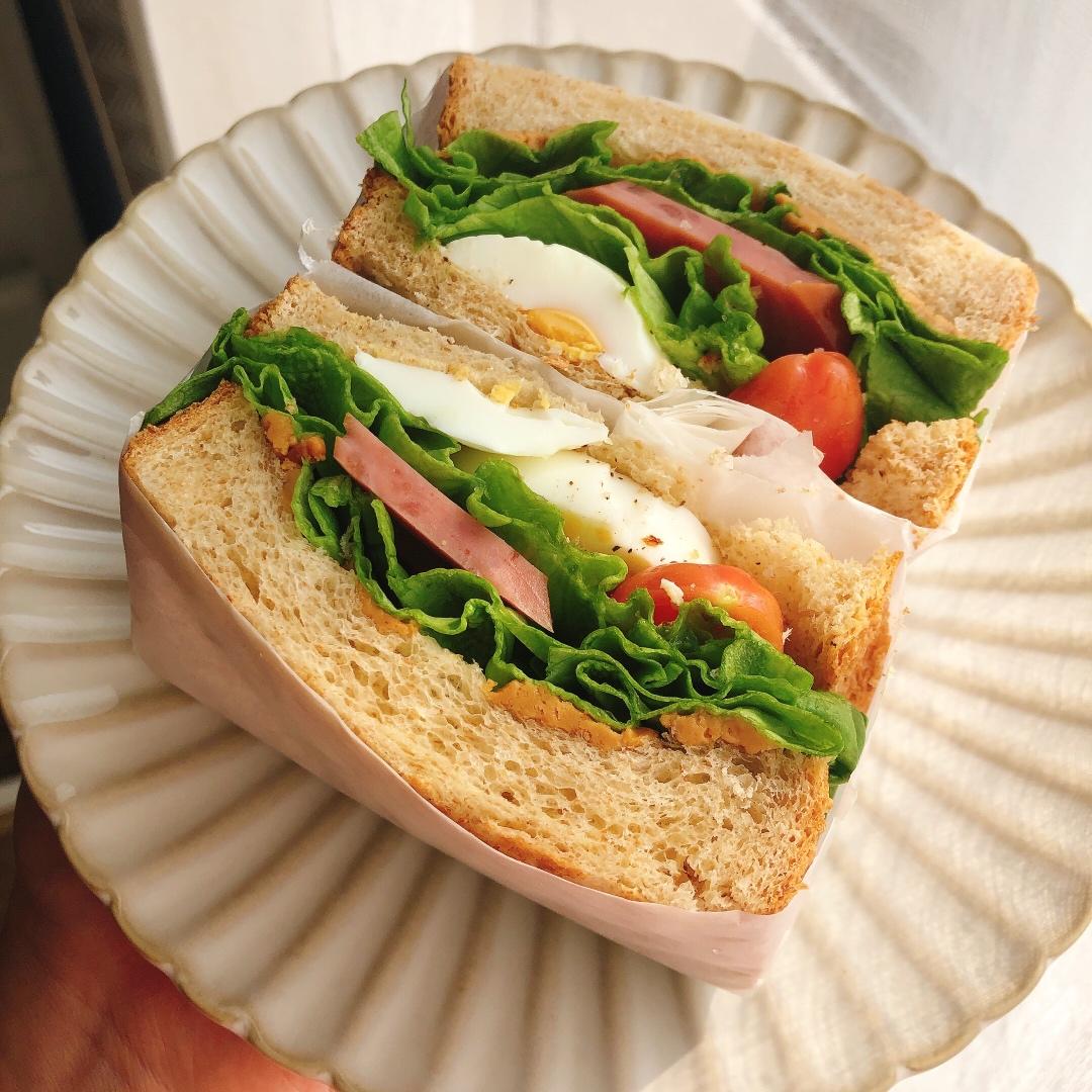 小疯子萌做的随意任性发挥的早餐三明治