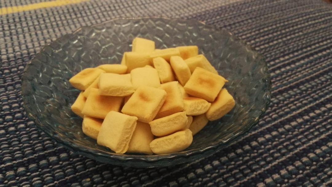 牛奶方块小饼干