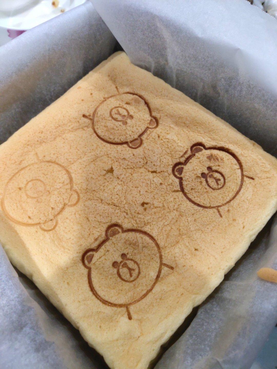 超级无敌好吃的古早蛋糕。