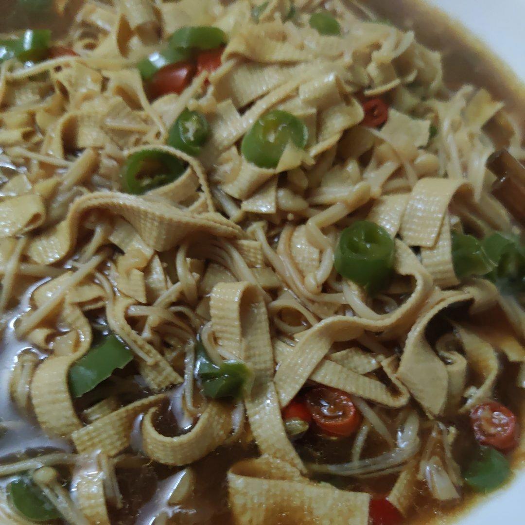 『素』金针菇烧豆皮