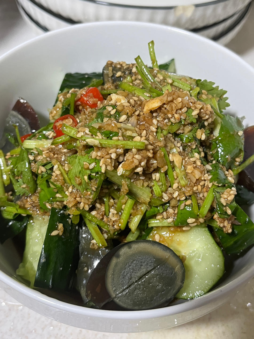【夏日开胃小凉菜“皮蛋拌黄瓜🥒”开胃减脂图片】鸢苒_下厨房