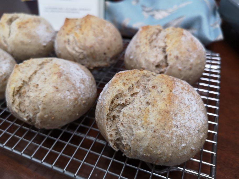 全麦黑芝麻法国球