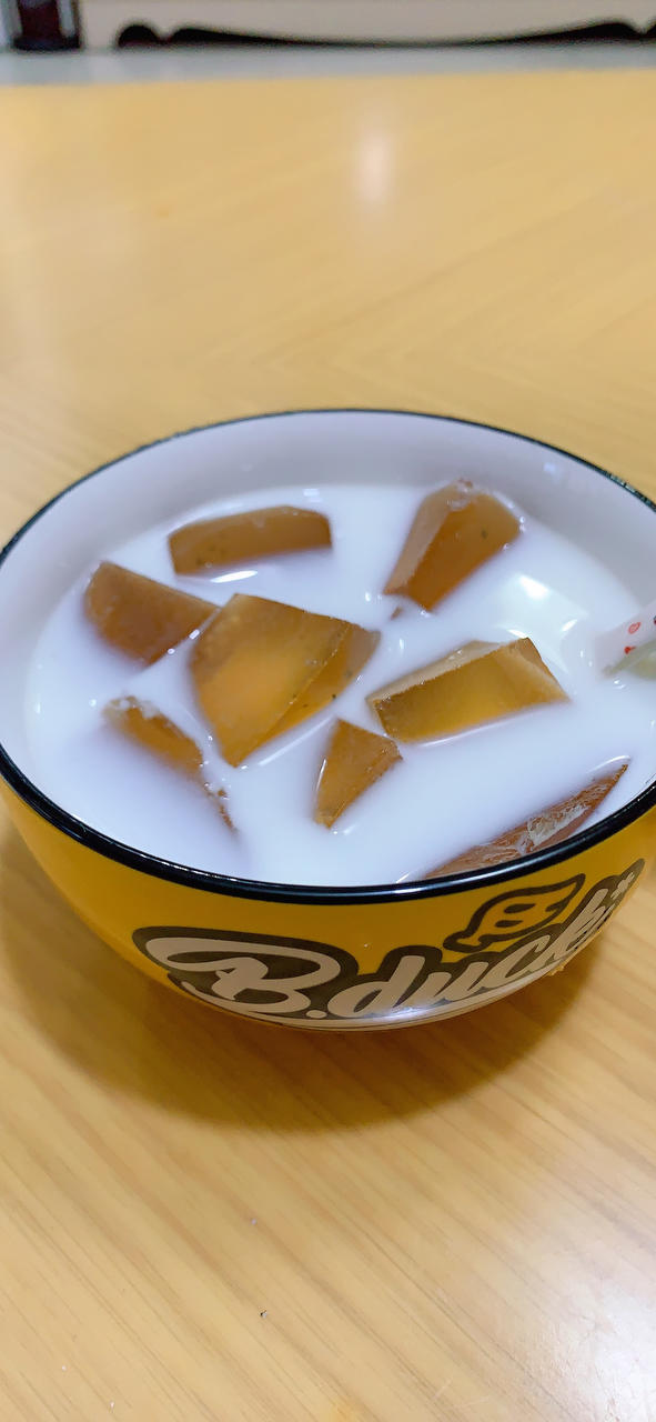 酸甜不腻，一口就心动，比奶茶更好喝的茶冻撞奶