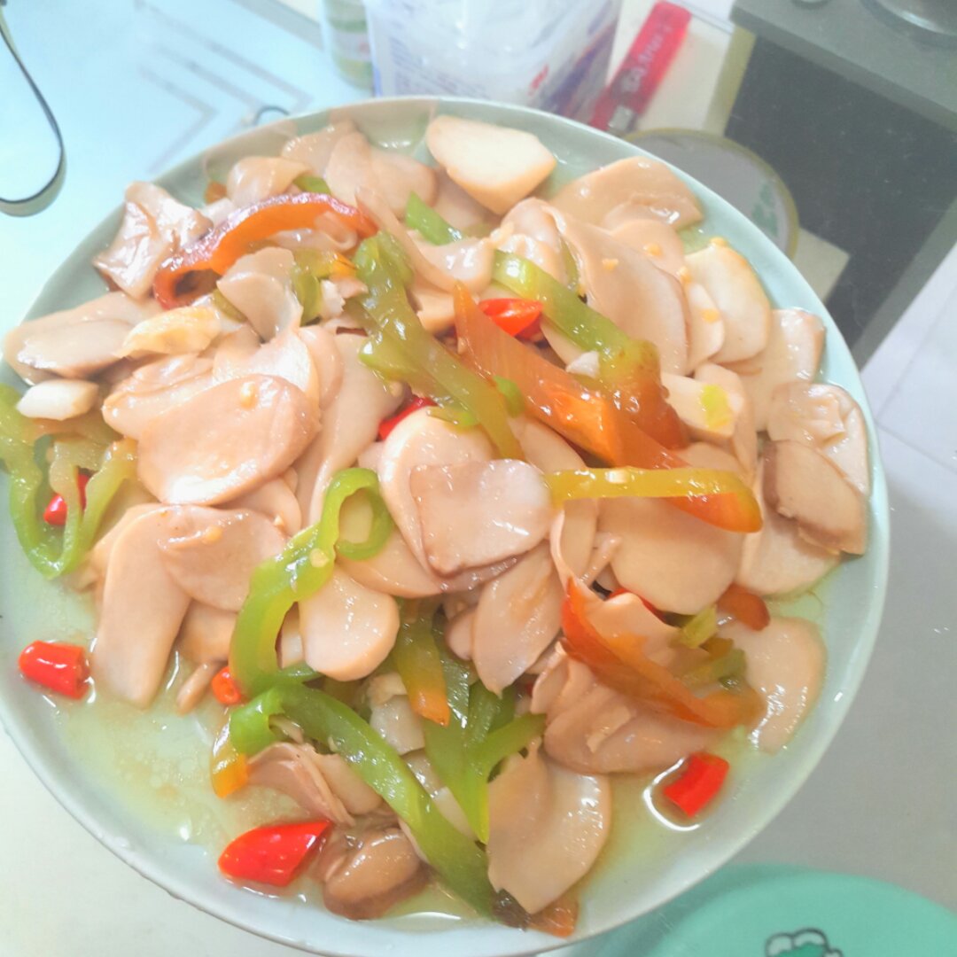 啨空做的素炒鸡腿菇