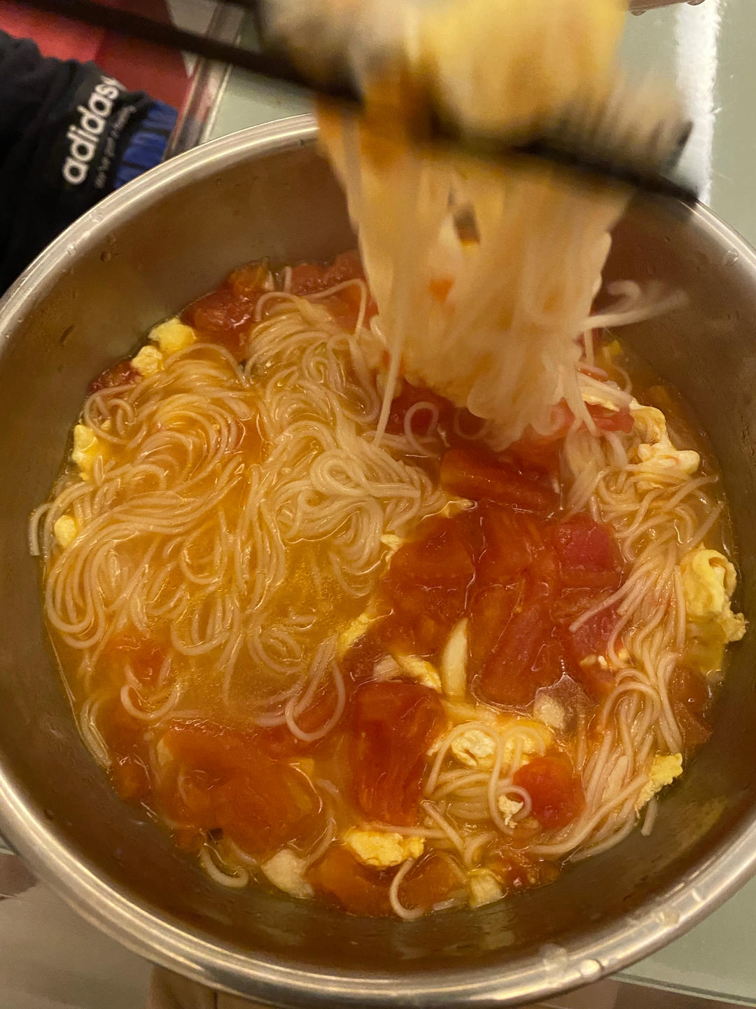 恨不得抱着锅舔的番茄鸡蛋面