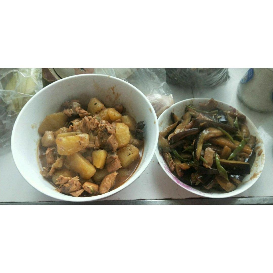 鸡腿红烧土豆（独家做法超简单）