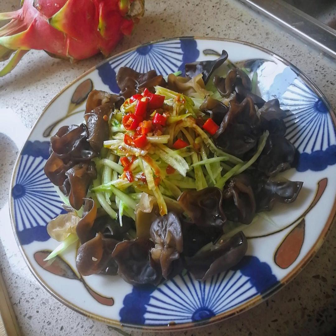 凉拌黄瓜