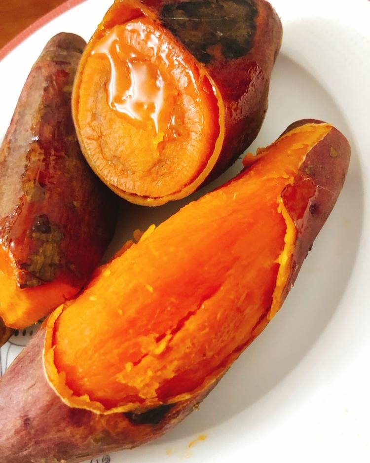 省时省力又美味的塔吉锅烤红薯（味道不输烤箱噢）