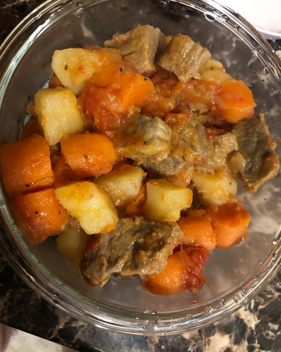 不加一滴水超美味的番茄土豆炖牛肉（懒人菜）