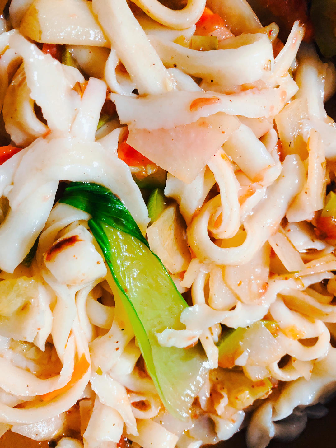 家常省时西红柿西葫芦土豆片油菜营养拌面