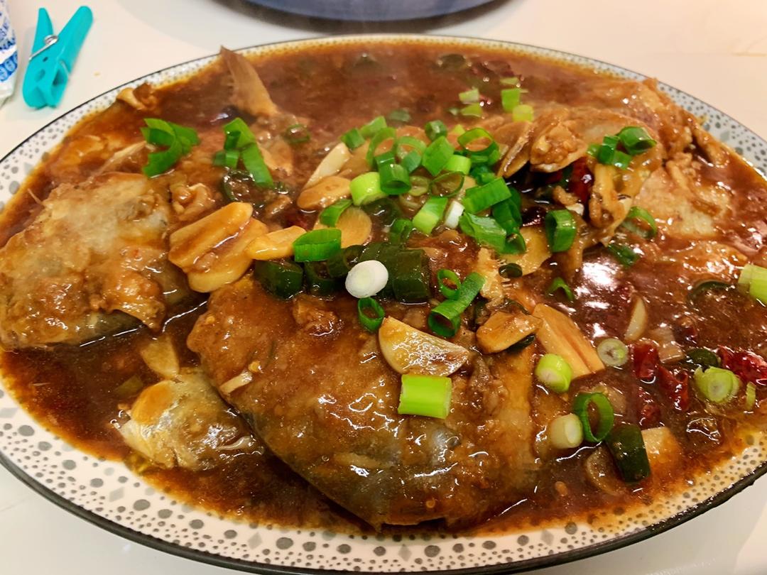 家常红烧鲳鱼